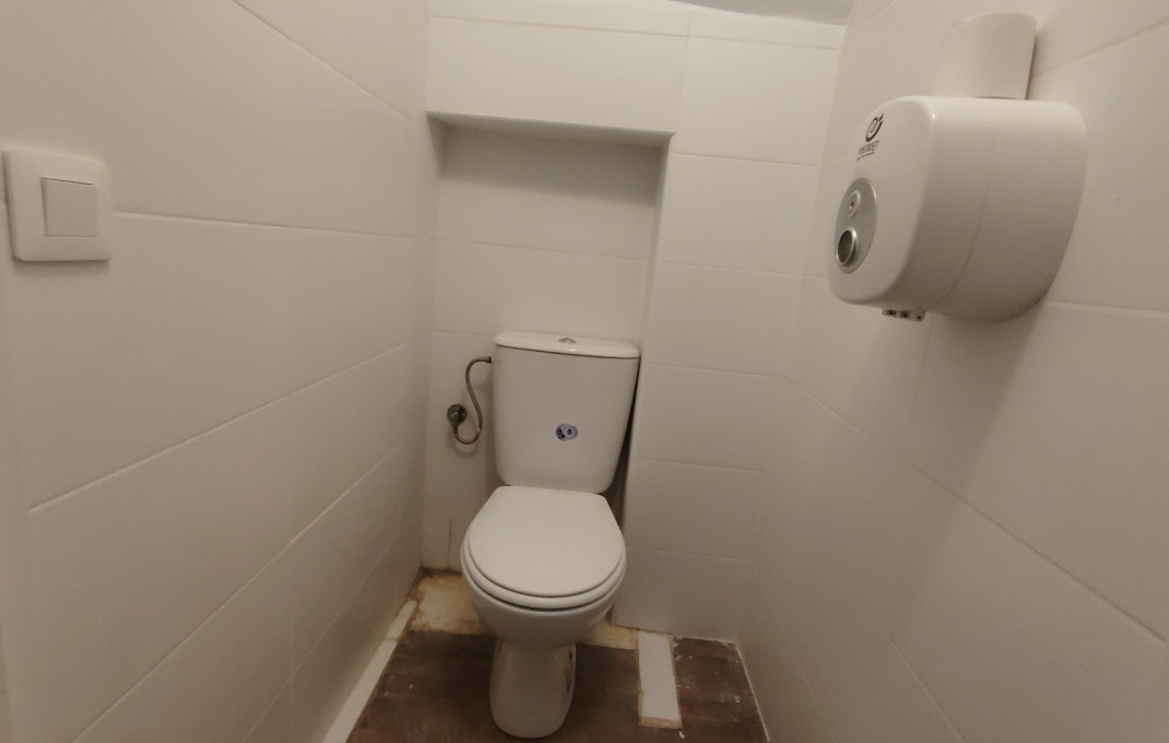 Traspaso - Tiendas -
Mataró