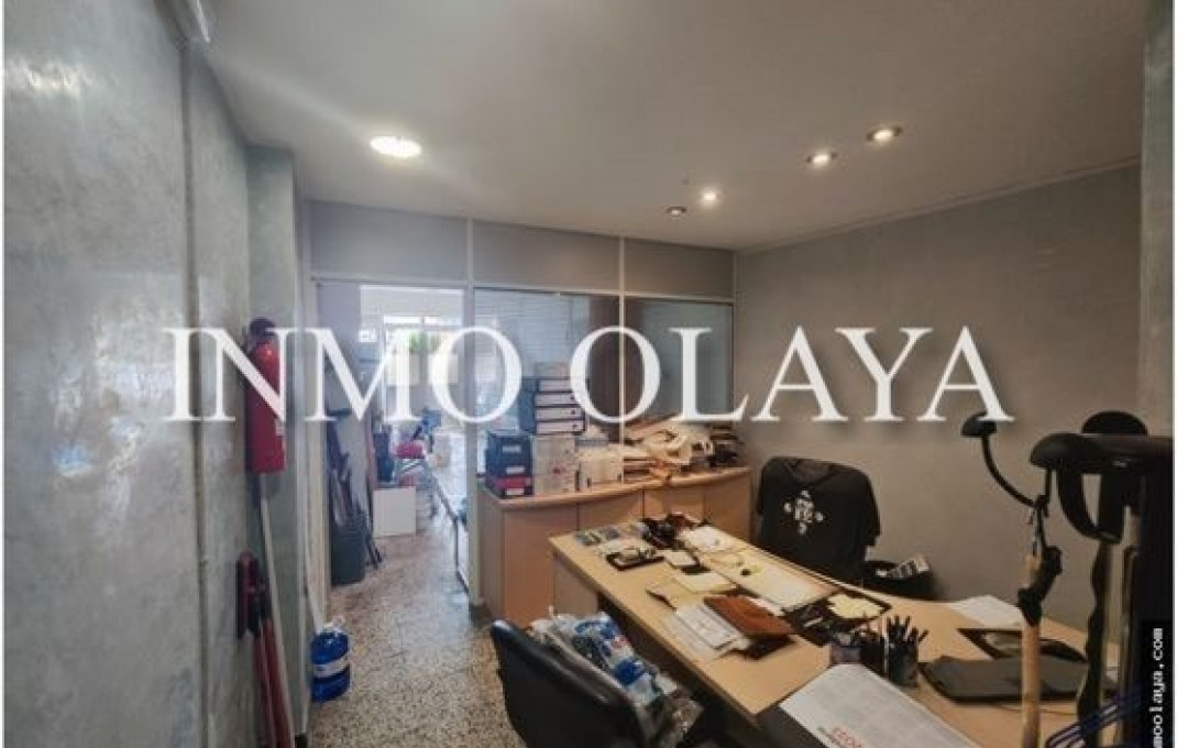 Venta - Local comercial -
Barcelona - Guinardo