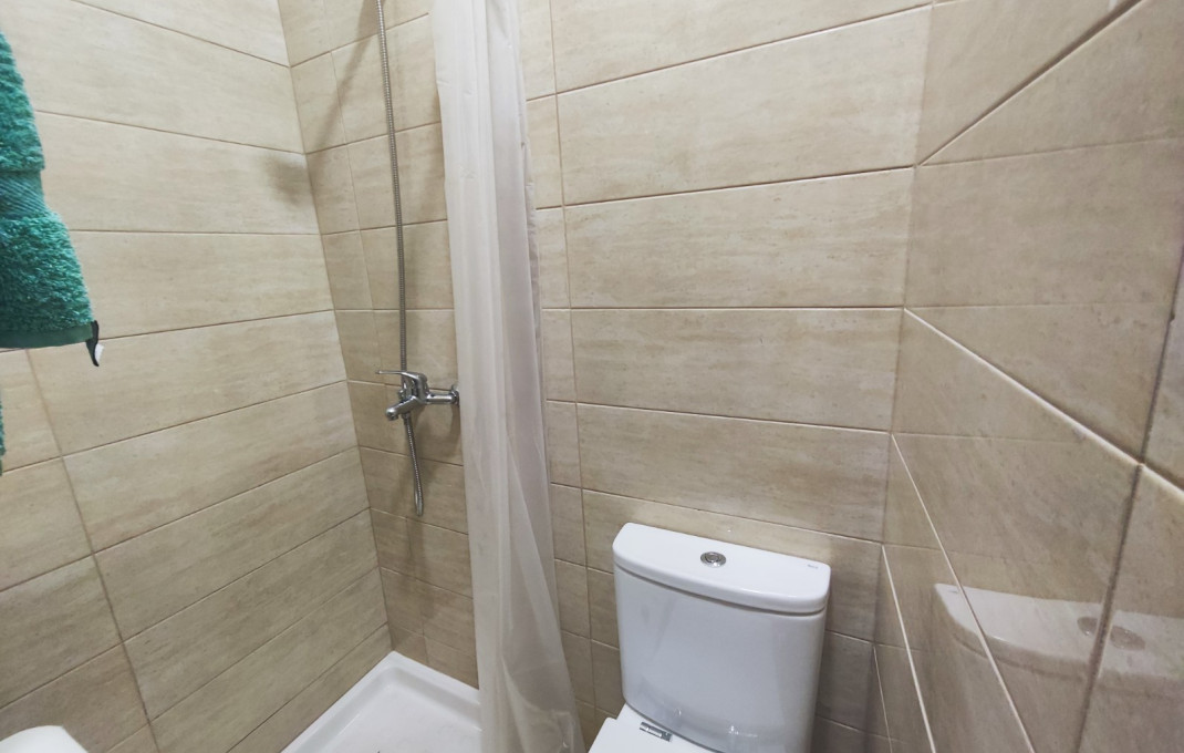 Venta - Local comercial -
Barcelona - Guinardo