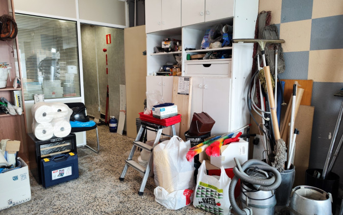 Venta - Local comercial -
Barcelona - Guinardo