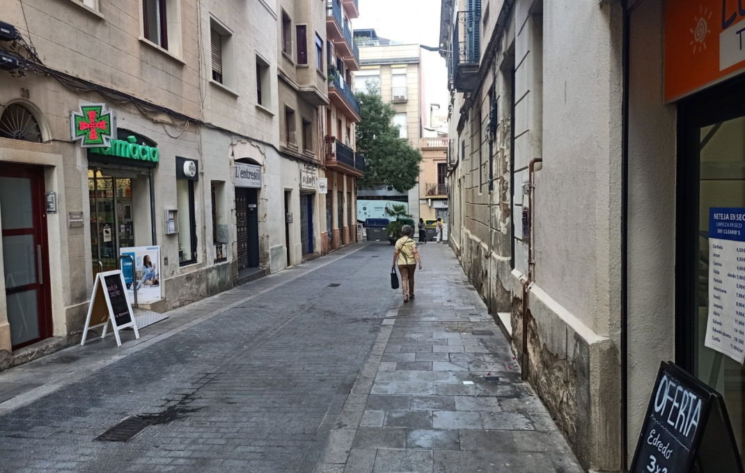 Traspaso - Peluquerias y Estetica -
Barcelona - Gràcia