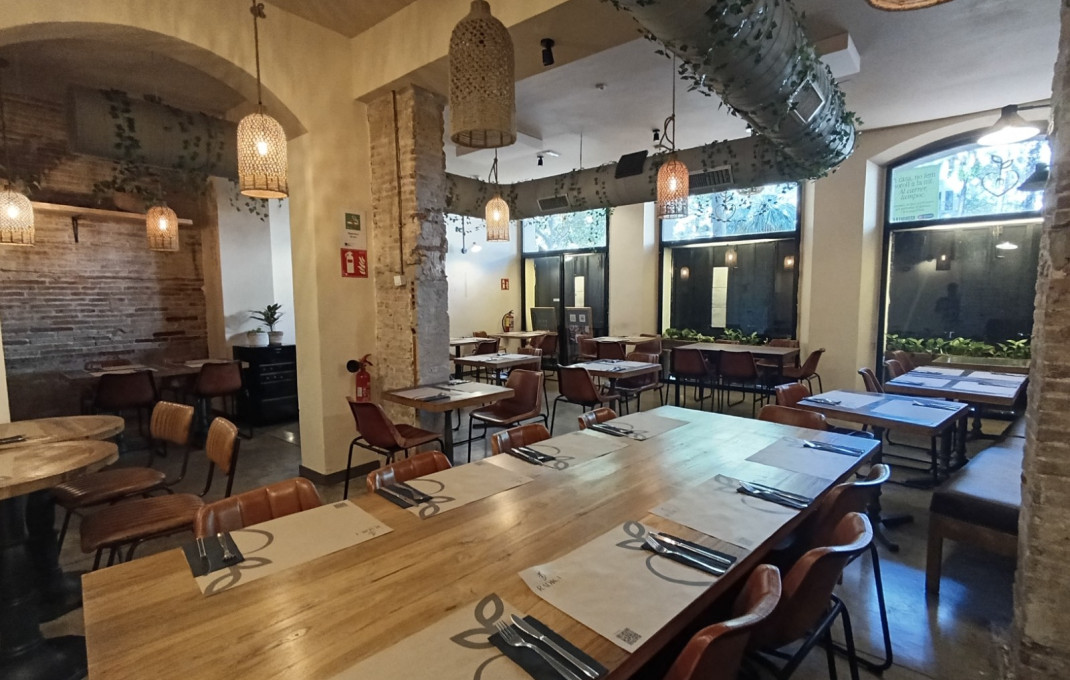 Traspaso - Restaurante -
Barcelona - Raval