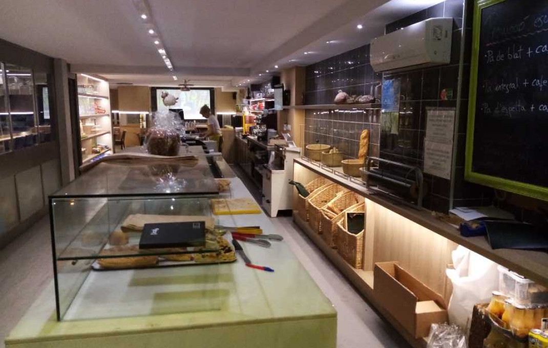 Traspaso - Obradores y/o Panaderias -
Barcelona - Les corts