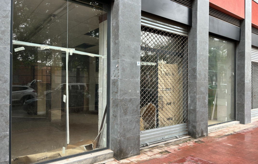 Location longue durée - Local comercial -
Barcelona - Sant Andreu