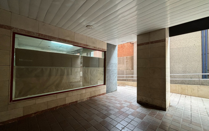 Location longue durée - Local comercial -
Barcelona - Sant Andreu