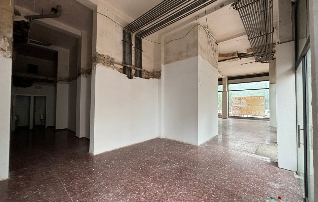 Rental - Local comercial -
Barcelona - Sant Andreu