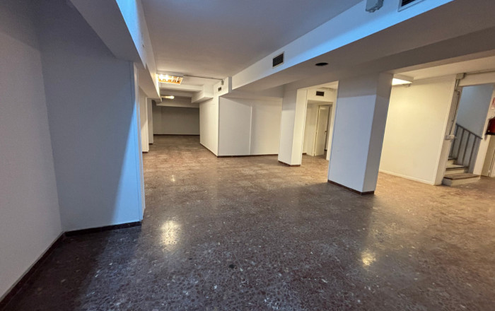 Location longue durée - Local comercial -
Barcelona - Sant Andreu