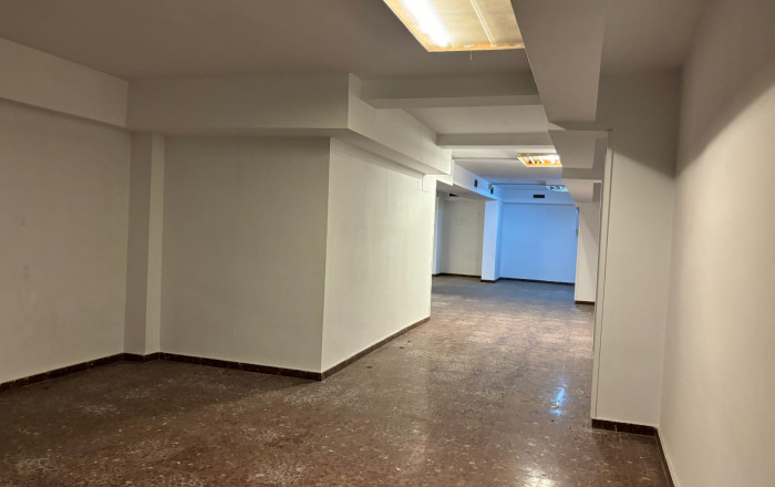 Alquiler - Local comercial -
Barcelona - Sant Andreu