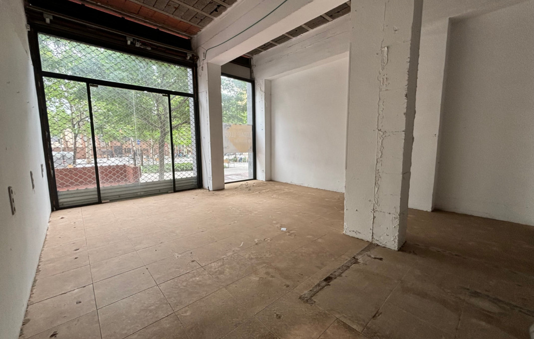 Rental - Local comercial -
Barcelona - Sant Andreu