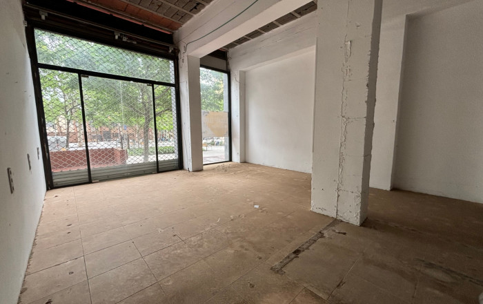 Rental - Local comercial -
Barcelona - Sant Andreu