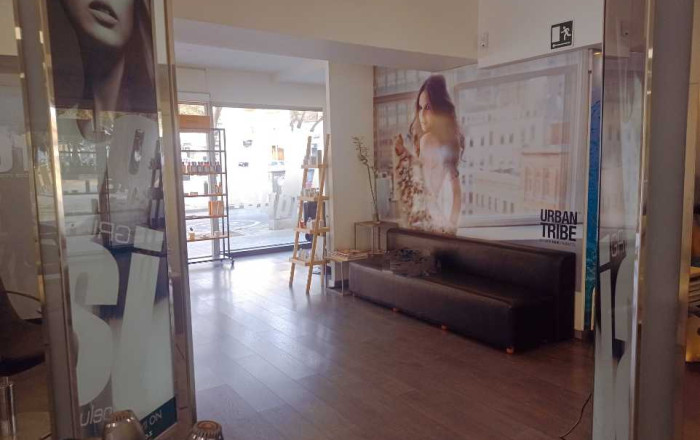 Traspaso - Peluquerias y Estetica -
Sabadell