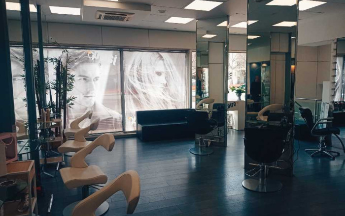 Traspaso - Peluquerias y Estetica -
Sabadell