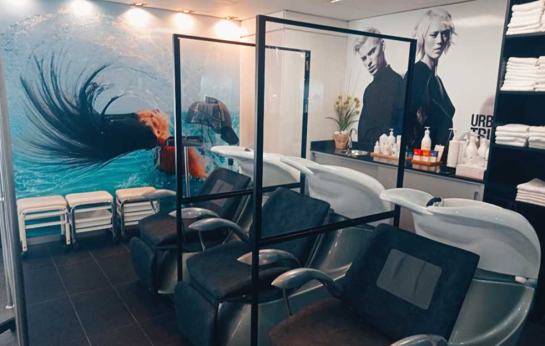 Traspaso - Peluquerias y Estetica -
Sabadell