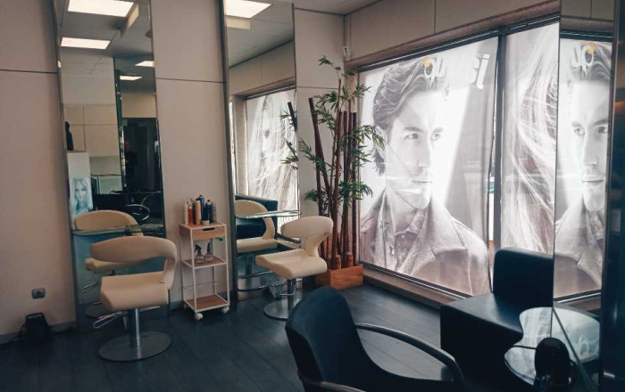 Traspaso - Peluquerias y Estetica -
Sabadell