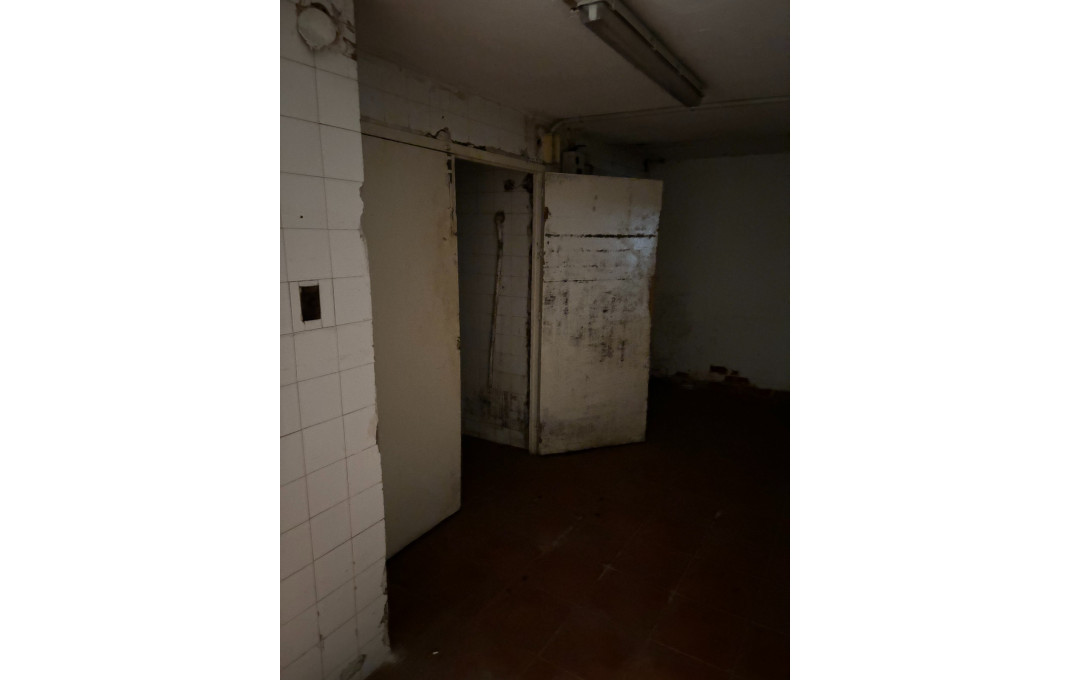 Rental - Local comercial -
Barcelona - Santa Coloma De Gramanet