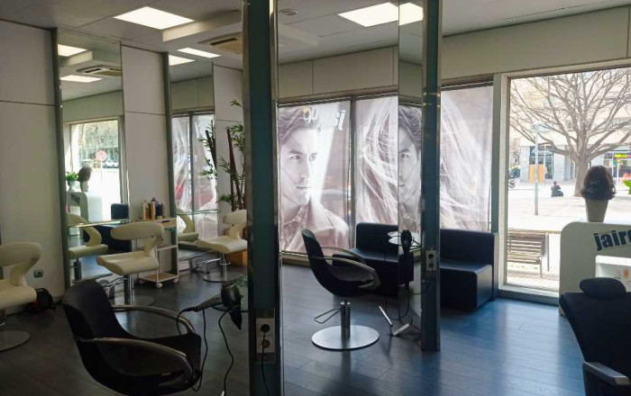 Traspaso - Peluquerias y Estetica -
Sabadell