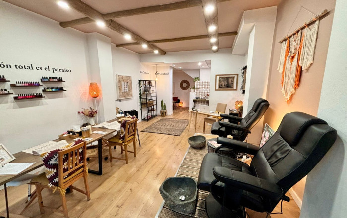 Traspaso - Peluquerias y Estetica -
Barcelona - Sarria-Sant Gervasi