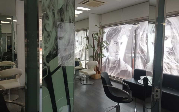 Traspaso - Peluquerias y Estetica -
Sabadell