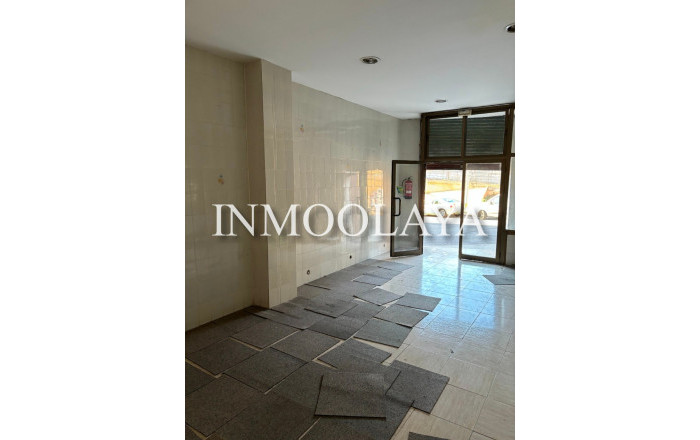 Alquiler - Local comercial -
Barcelona - Santa Coloma De Gramanet