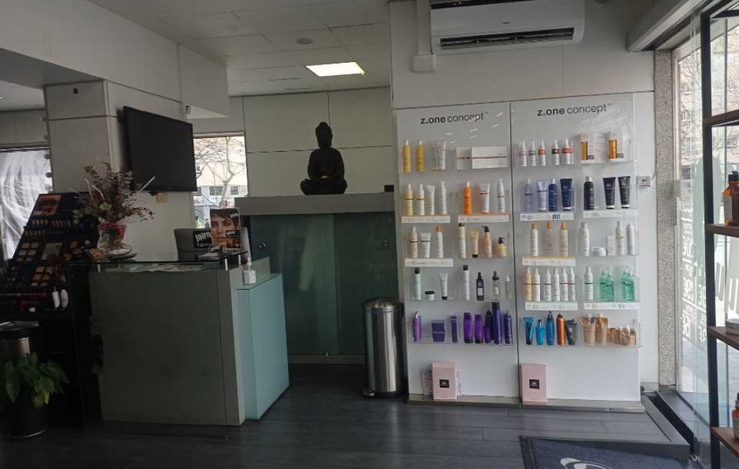 Traspaso - Peluquerias y Estetica -
Sabadell