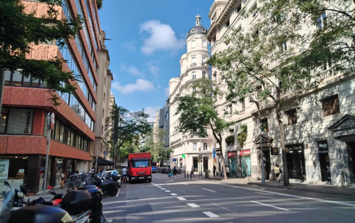 Location longue durée - Des bureaux -
Barcelona - Sarria-Sant Gervasi