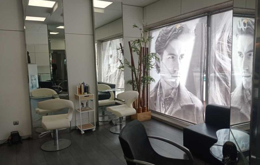 Traspaso - Peluquerias y Estetica -
Sabadell