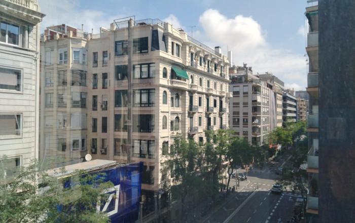 Location longue durée - Des bureaux -
Barcelona - Sarria-Sant Gervasi