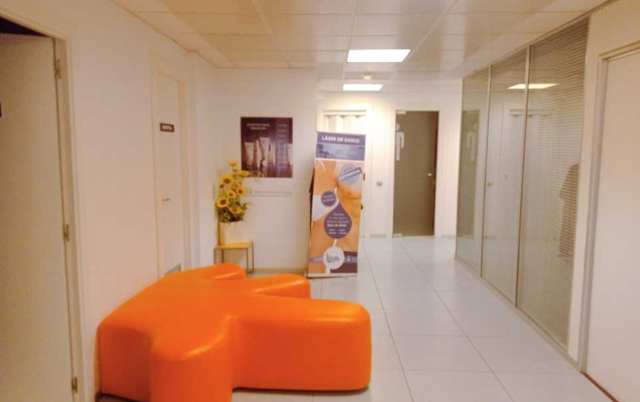 Traspaso - Peluquerias y Estetica -
Sabadell