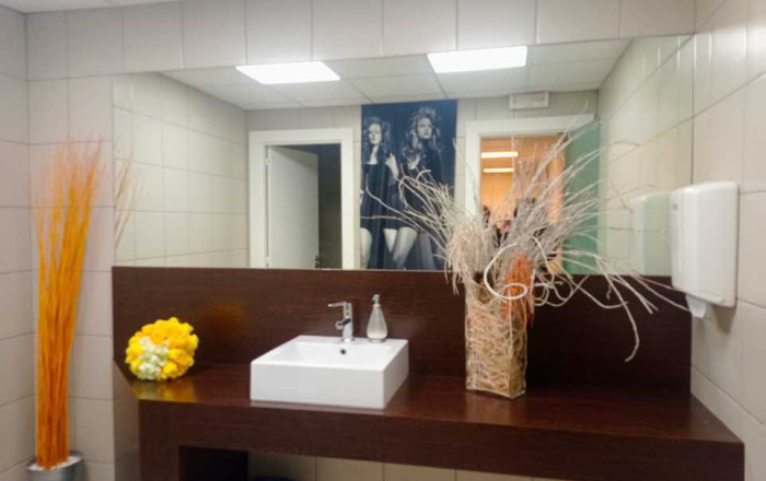 Traspaso - Peluquerias y Estetica -
Sabadell