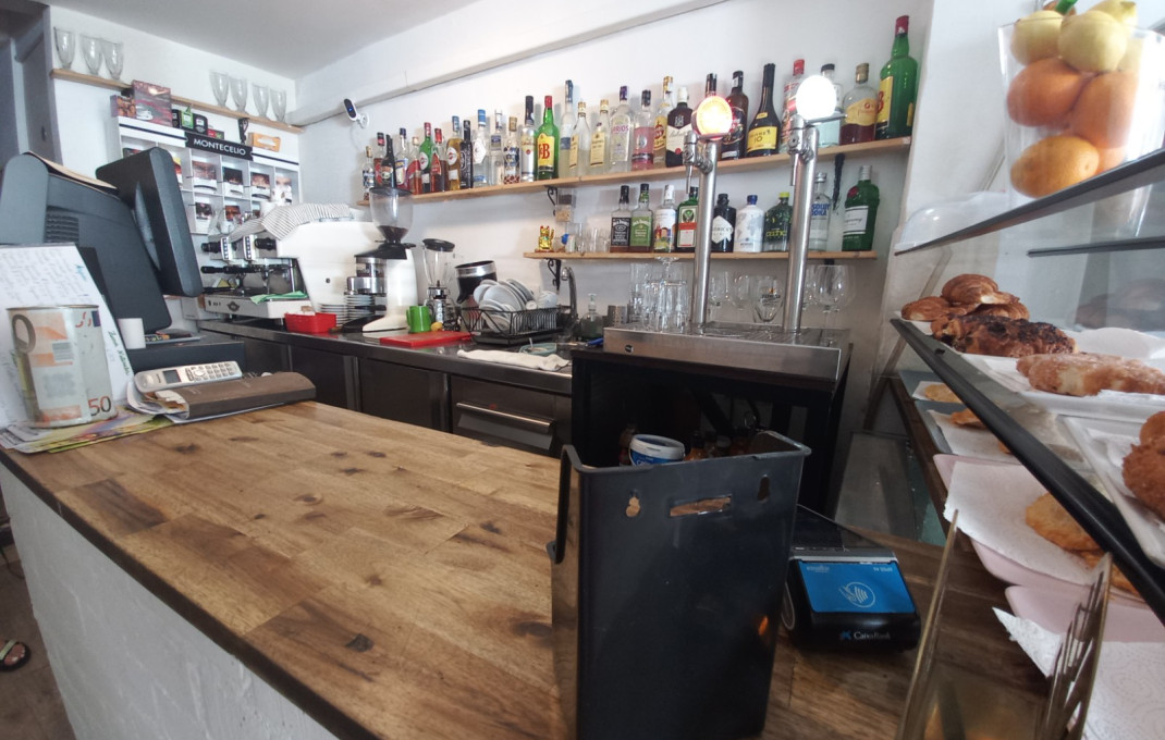 Transfer - Bar- C1 -
Barcelona - Eixample