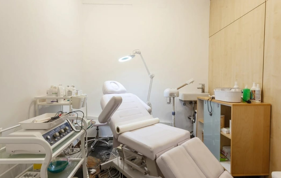 Traspaso - Peluquerias y Estetica -
Barcelona - Gràcia