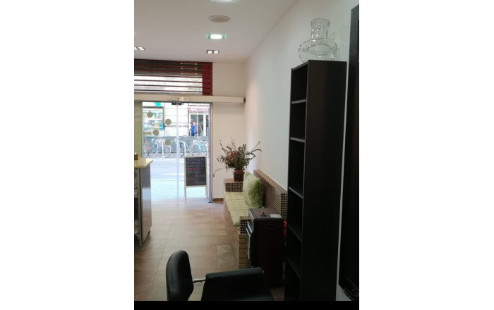 Traspaso - Peluquerias y Estetica -
Barcelona - Gràcia