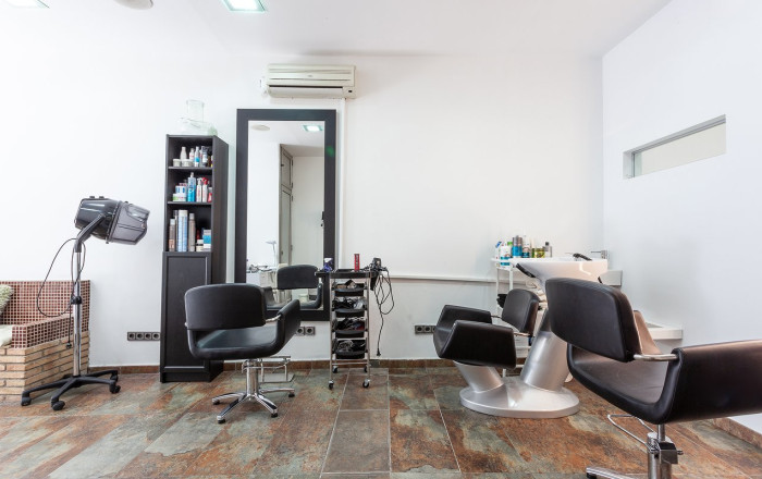 Traspaso - Peluquerias y Estetica -
Barcelona - Gràcia