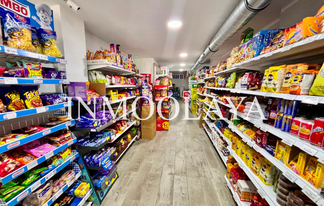 Transfer - Food store -
Barcelona - Sant Andreu