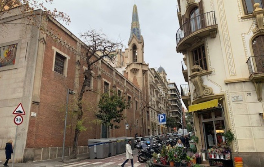 Profitable sale - Local comercial -
Barcelona - Sarria-Sant Gervasi