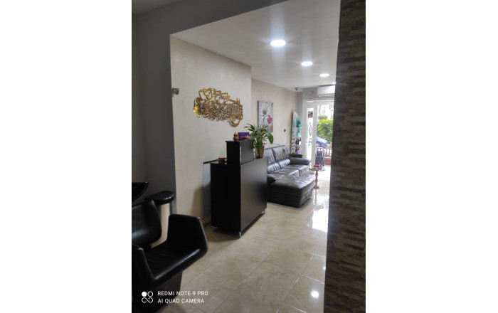 Transfert - Peluquerias y Estetica -
Badalona - Llefià