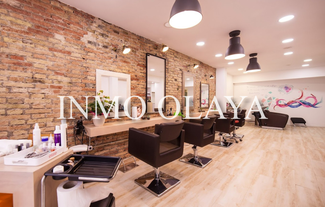 Traspaso - Peluquerias y Estetica -
Barcelona - Gràcia