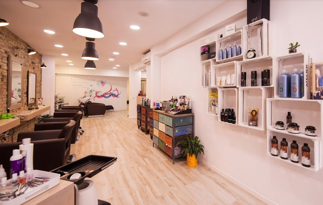Traspaso - Peluquerias y Estetica -
Barcelona - Gràcia