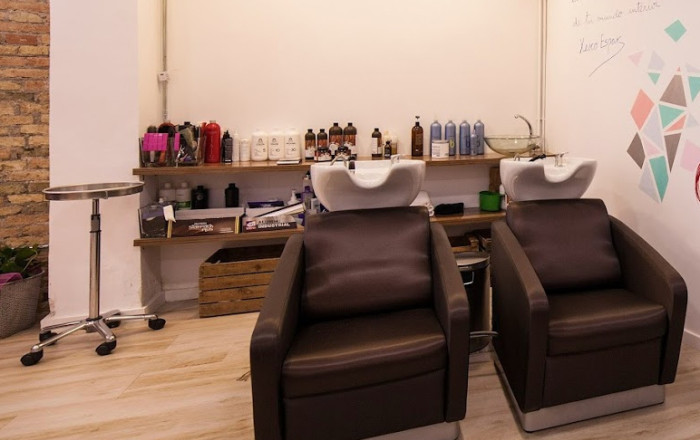Traspaso - Peluquerias y Estetica -
Barcelona - Gràcia