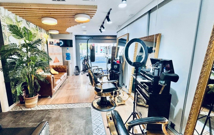 Traspaso - Peluquerias y Estetica -
Barcelona - Eixample