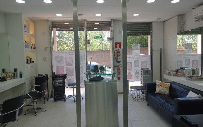 Traspaso - Peluquerias y Estetica -
Sabadell