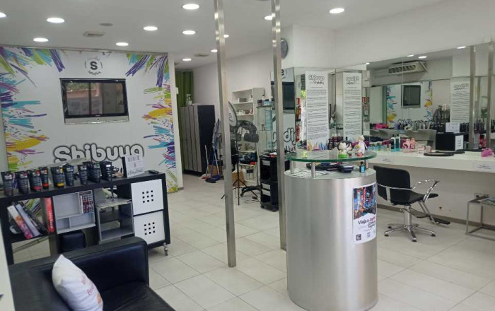 Traspaso - Peluquerias y Estetica -
Sabadell