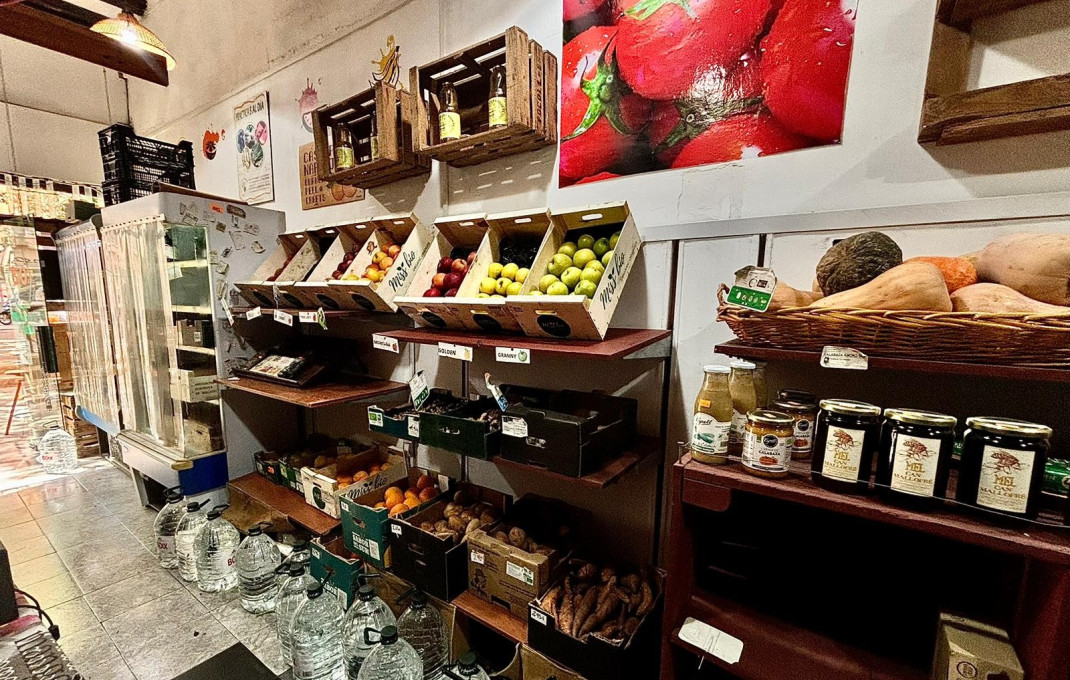 Traspaso - Frutería -
Barcelona - Ciutat Vella, Raval