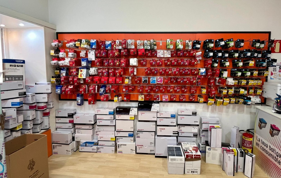 Traspaso - Local comercial -
Vilafranca del Pened&egrave;s