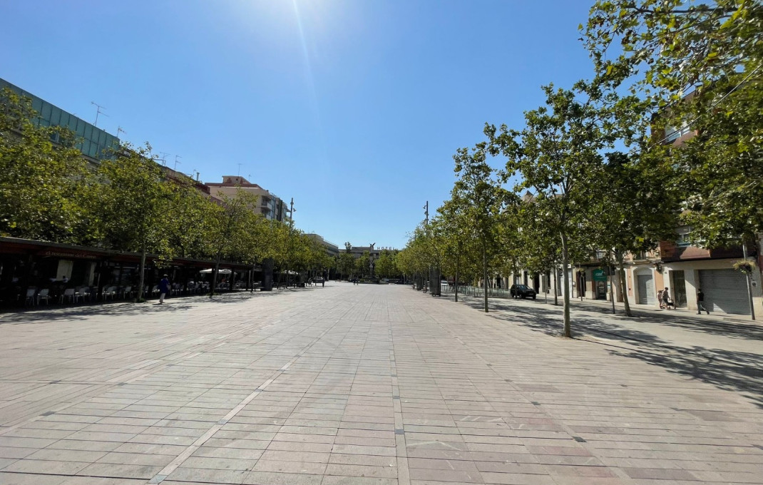 Traspaso - Local comercial -
Vilafranca del Pened&egrave;s