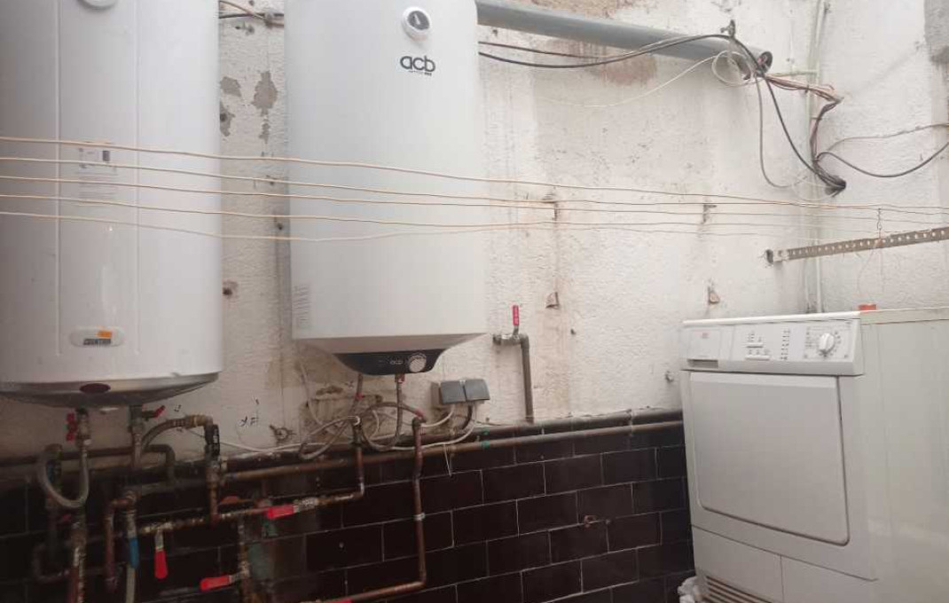 Traspaso - Peluquerias y Estetica -
Sabadell