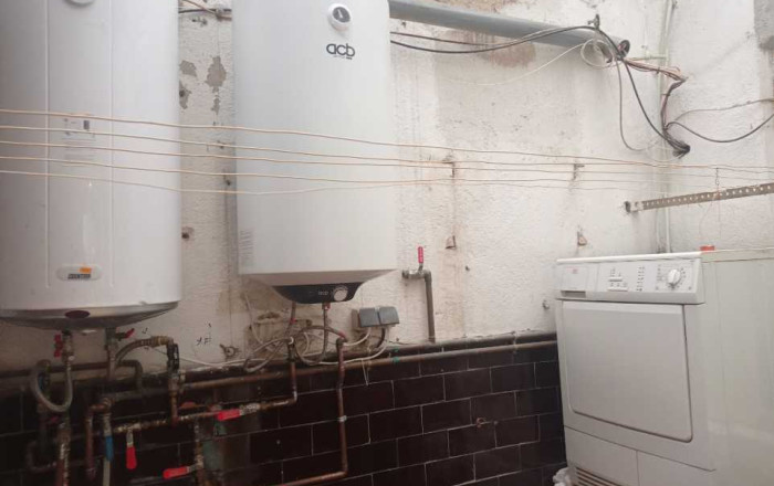 Traspaso - Peluquerias y Estetica -
Sabadell