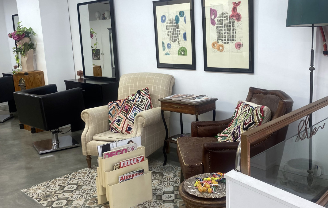 Transfer - Peluquerias y Estetica -
Barcelona - Sant Gervaci