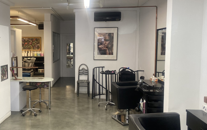 Transfer - Peluquerias y Estetica -
Barcelona - Sant Gervaci