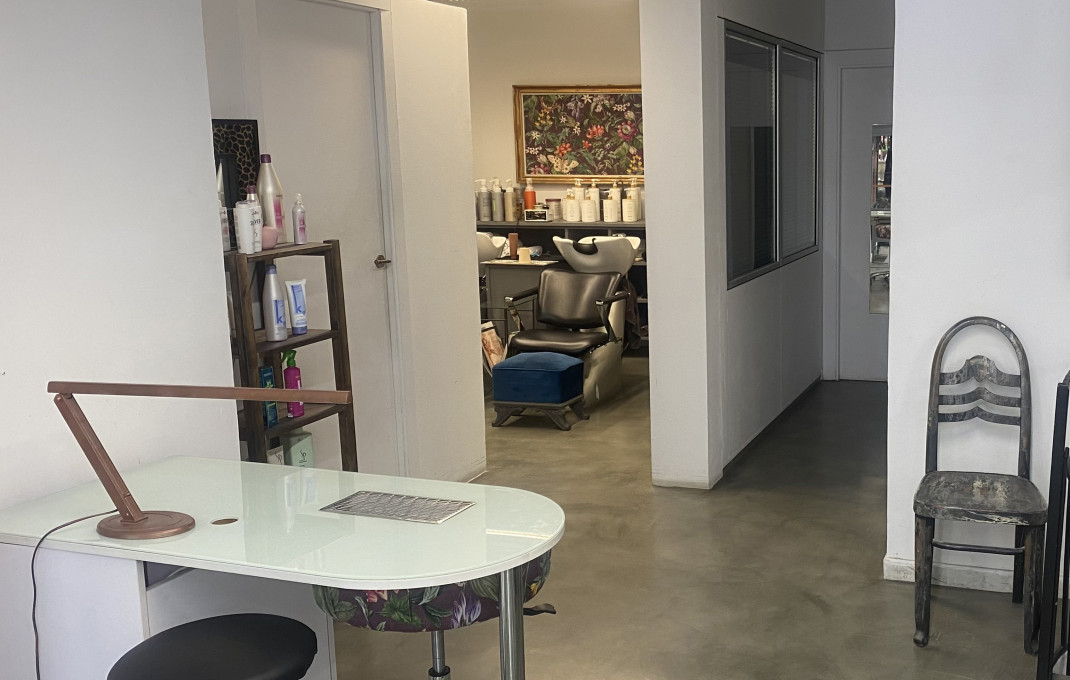 Transfer - Peluquerias y Estetica -
Barcelona - Sant Gervaci